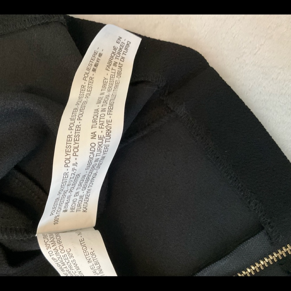 NWT Zara Black Crop Top with Gold Zipper detail - Picture 5 of 13